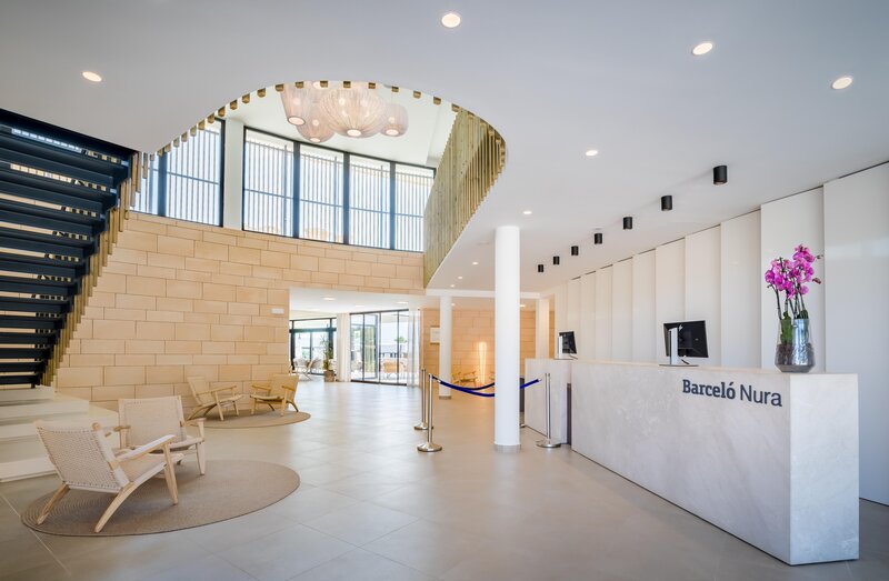 Barcelo Nura 17