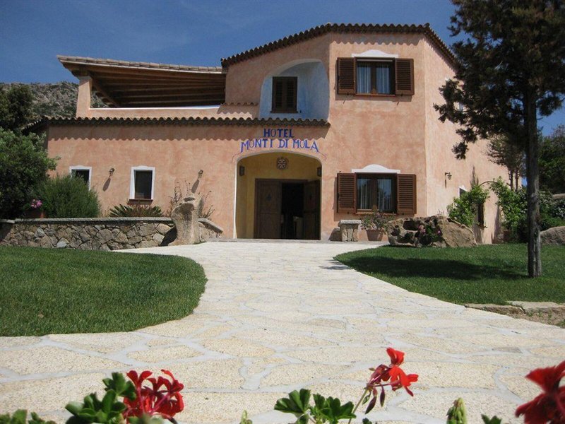Monti Di Mola 1