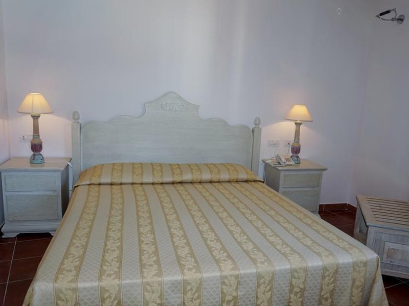 Monti Di Mola 24