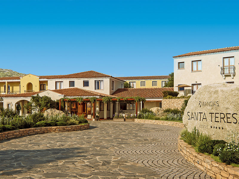 Mangia's Santa Teresa Sardinia, Curio Collection by Hilton 7