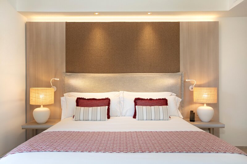 Mangia's Santa Teresa Sardinia, Curio Collection by Hilton 57