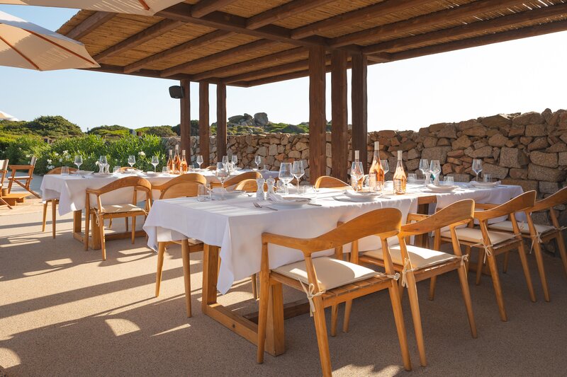 Mangia's Santa Teresa Sardinia, Curio Collection by Hilton 121