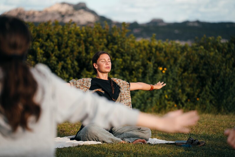 Mangia's Santa Teresa Sardinia, Curio Collection by Hilton 122