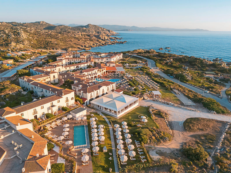 Mangia's Santa Teresa Sardinia, Curio Collection by Hilton 3