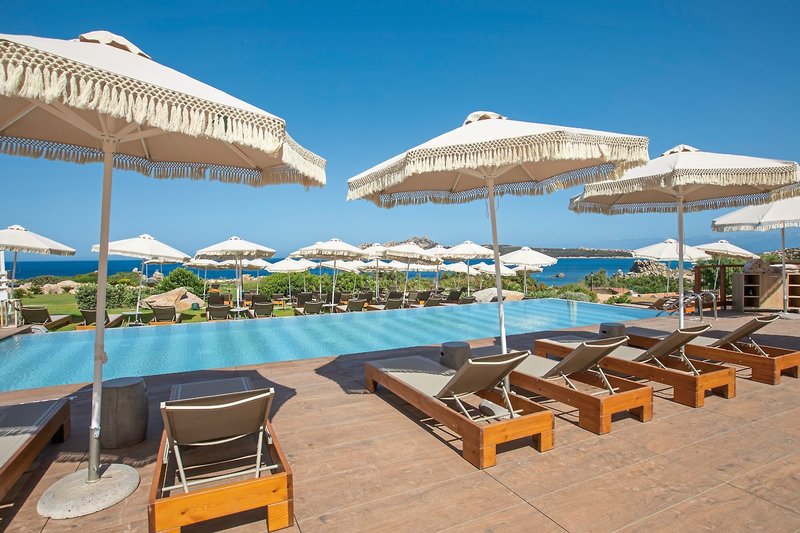 Mangia's Santa Teresa Sardinia, Curio Collection by Hilton 7