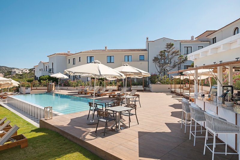 Mangia's Santa Teresa Sardinia, Curio Collection by Hilton 10