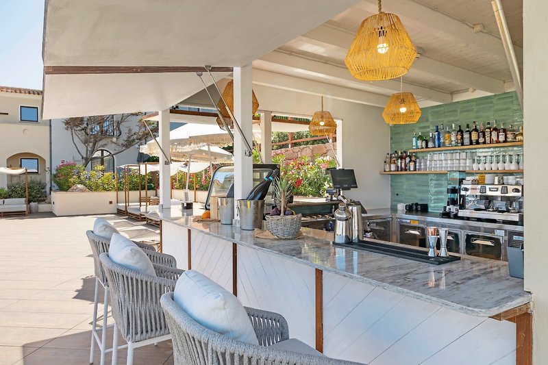 Mangia's Santa Teresa Sardinia, Curio Collection by Hilton 11