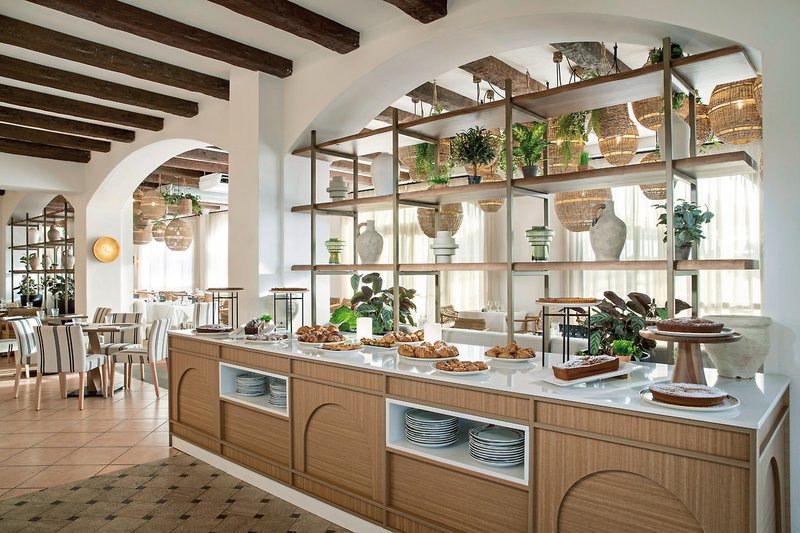 Mangia's Santa Teresa Sardinia, Curio Collection by Hilton 15