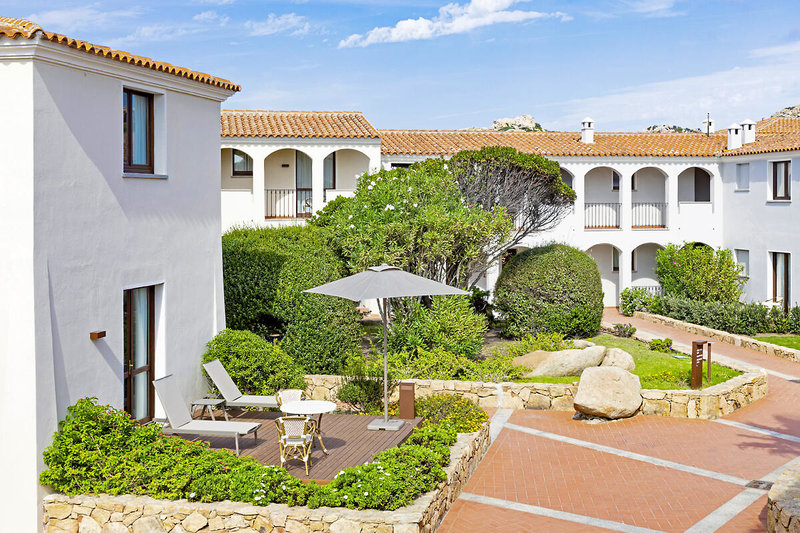 Mangia's Santa Teresa Sardinia, Curio Collection by Hilton 19