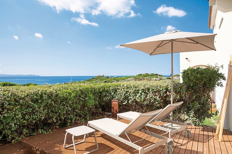 Mangia's Santa Teresa Sardinia, Curio Collection by Hilton 35