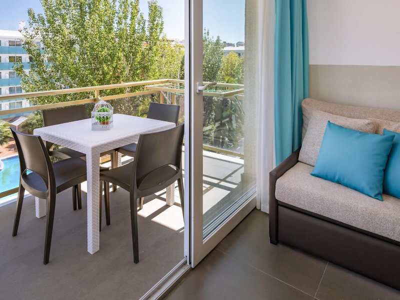 Salou Playa Family Suites by Rentalmar 7