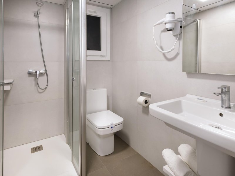Salou Playa Family Suites by Rentalmar 8