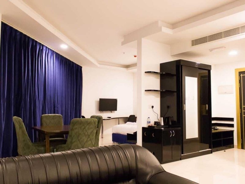 Parkside Plaza Hotel - Muscat 16