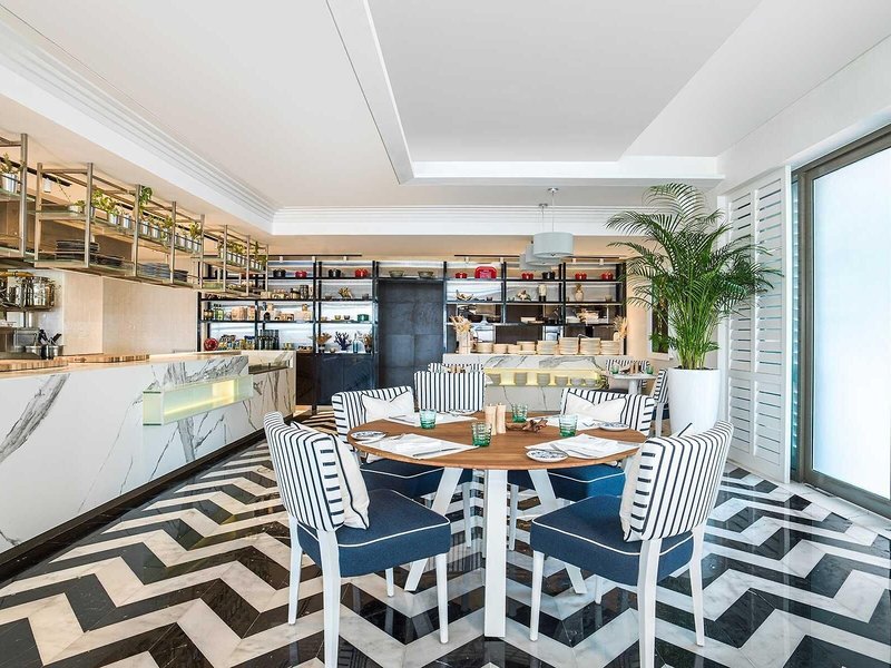 Th8 Palm Dubai Beach Resort, Vignette Collection 27