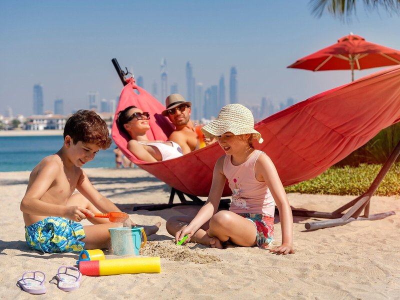 Th8 Palm Dubai Beach Resort, Vignette Collection 10
