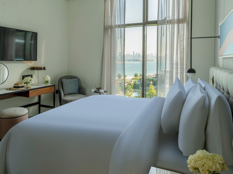 Th8 Palm Dubai Beach Resort, Vignette Collection 40