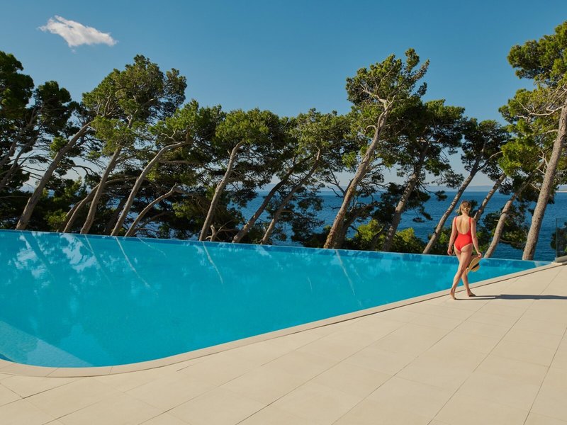 Bluesun Mala Berulia 17