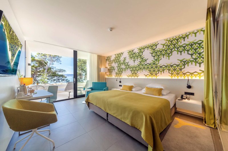 Bluesun Mala Berulia 13