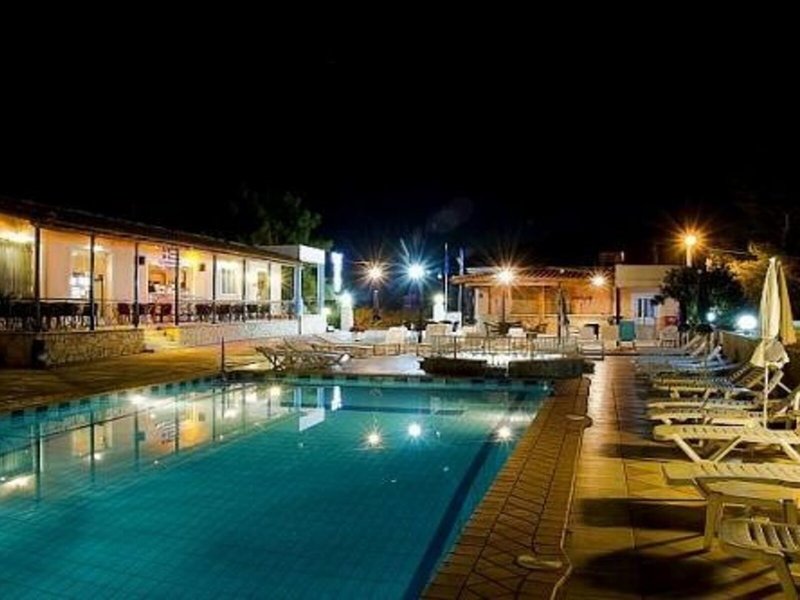 Plessas Palace Studios & Hotel 11