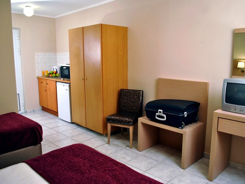 Plessas Palace Studios & Hotel 21