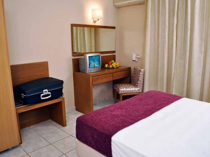 Plessas Palace Studios & Hotel 23