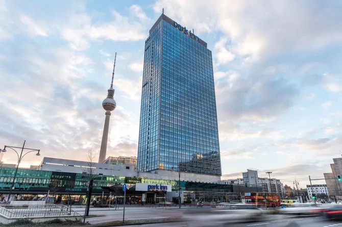 Park Inn by Radisson Berlin Alexanderplatz 1