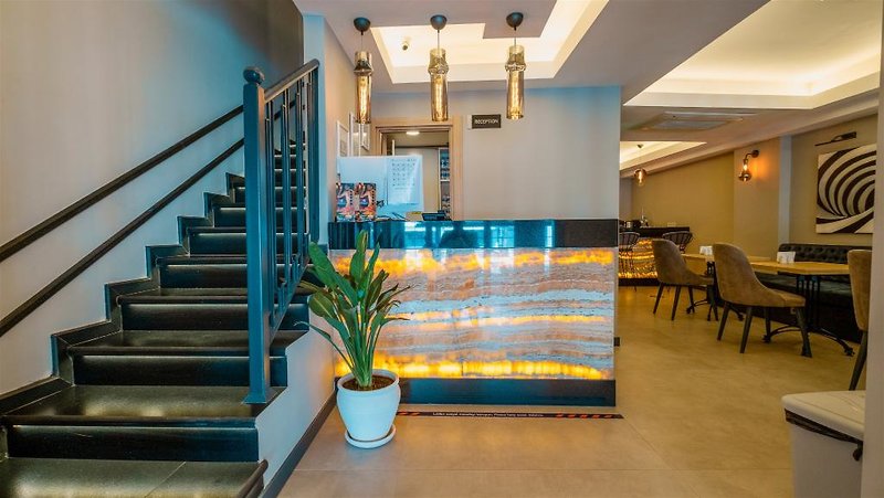Alesta Midtown Apart Hotel 1