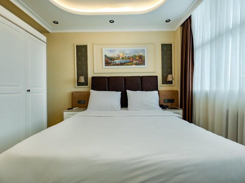 Frt Airport Hotel 9