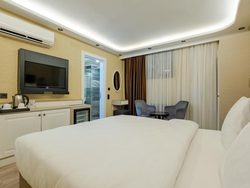 Frt Airport Hotel 10