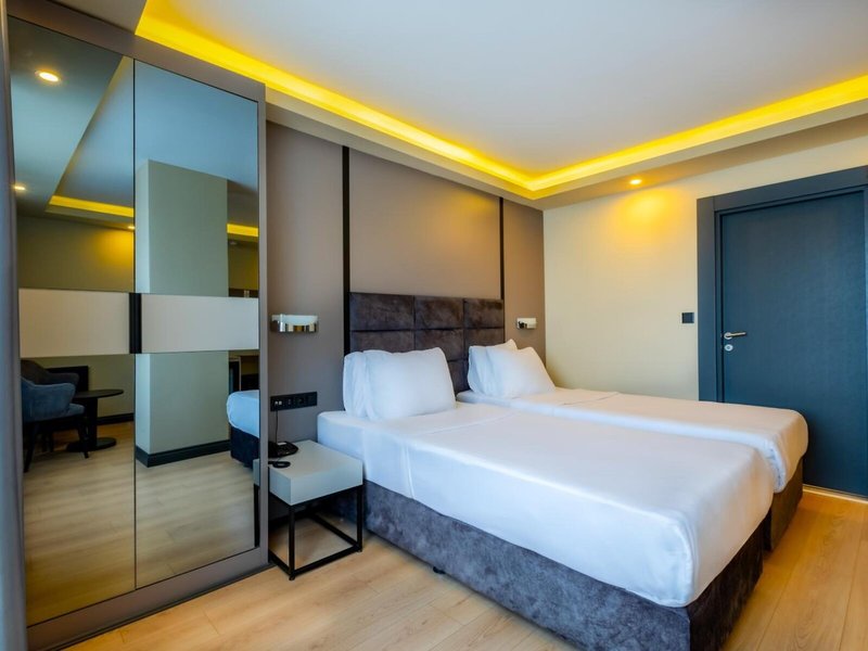 Frt Airport Hotel
