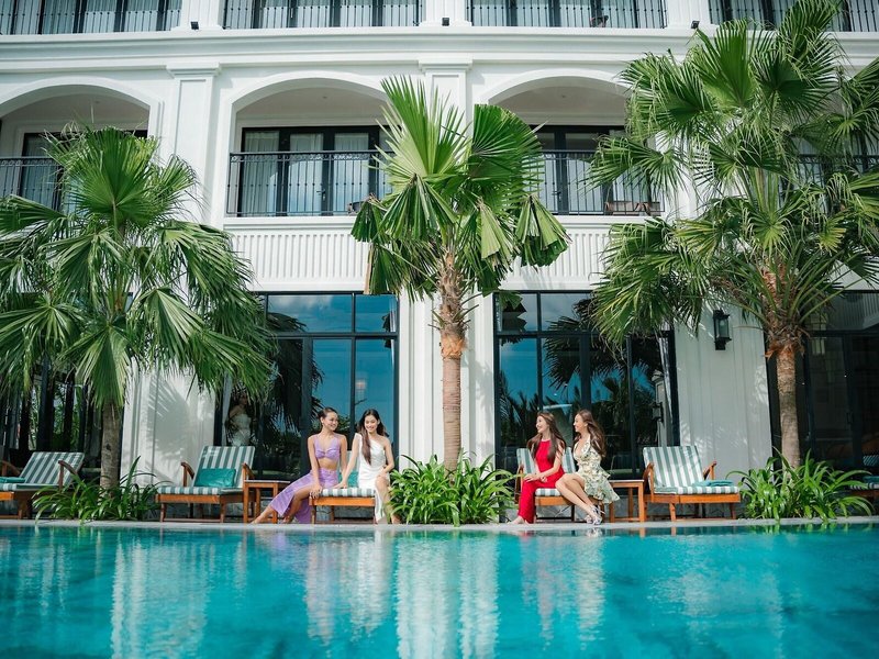 Shining Riverside Hotel & Spa 11