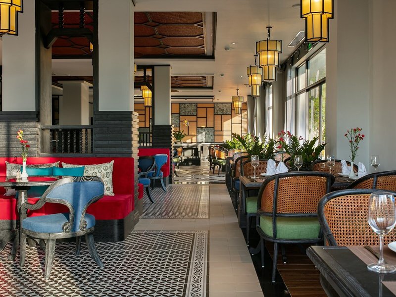 Shining Riverside Hotel & Spa 17