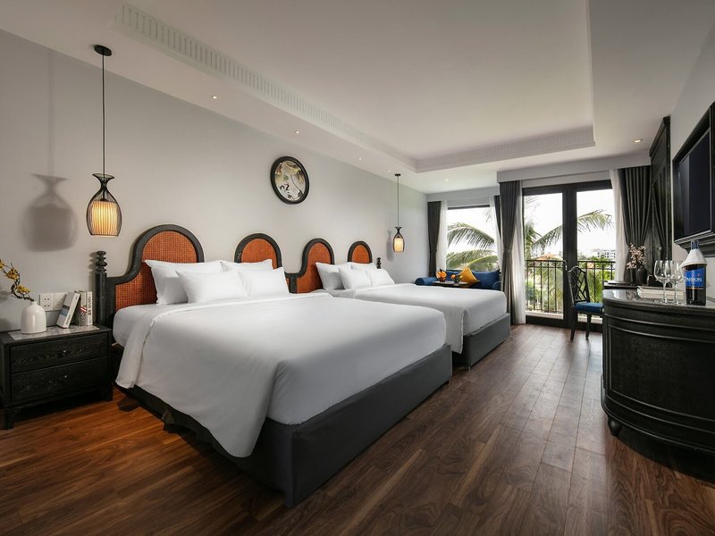 Shining Riverside Hotel & Spa 23