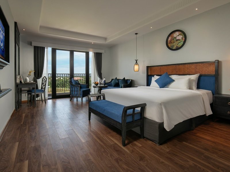 Shining Riverside Hotel & Spa 24