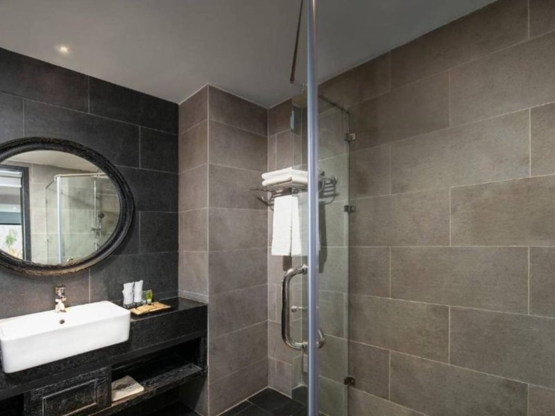 Shining Riverside Hotel & Spa 34