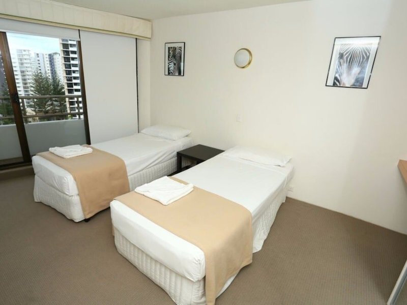 Regent Apartments 3