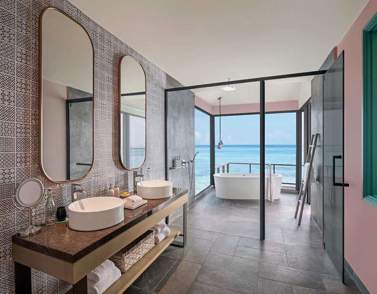 Le Meridien Maldives Resort & Spa 18