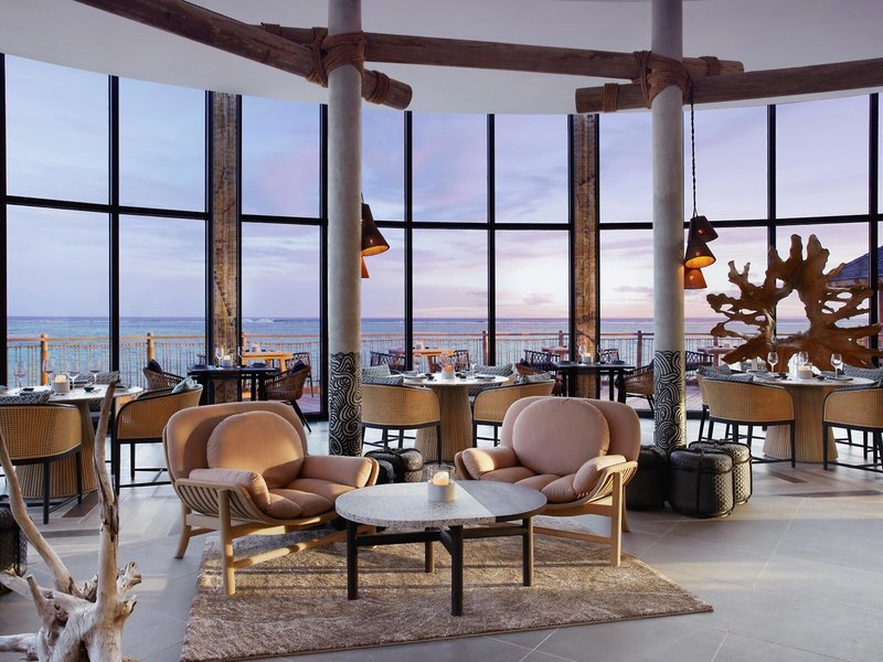 Le Meridien Maldives Resort & Spa 8
