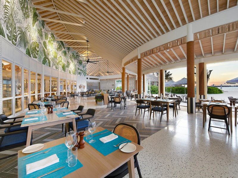 Le Meridien Maldives Resort & Spa 10