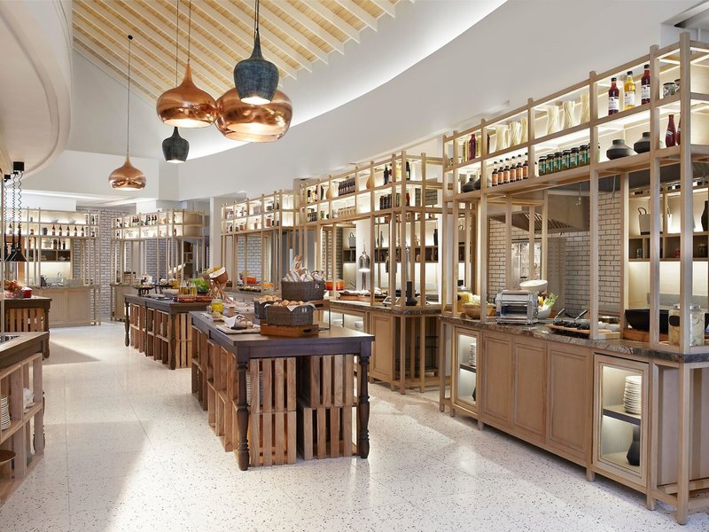Le Meridien Maldives Resort & Spa 11