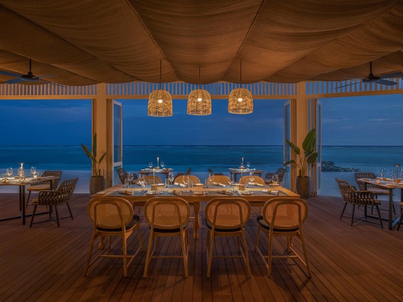 Le Meridien Maldives Resort & Spa 23
