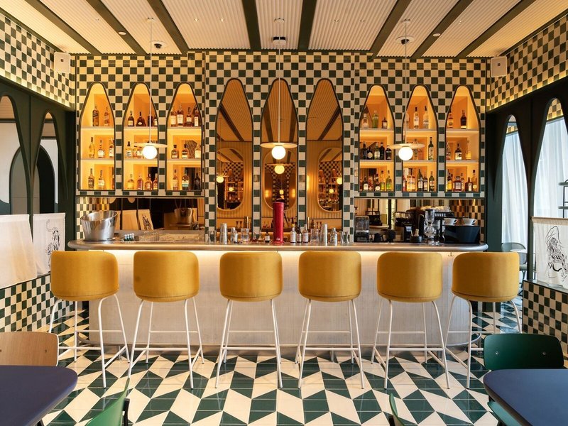 The Standard, Bangkok Mahanakhon 33