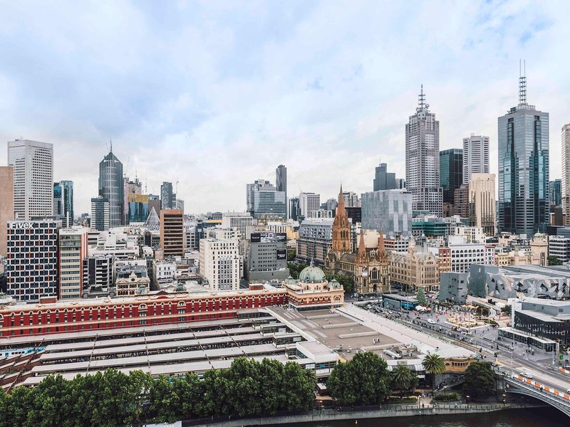 Quay West Suites Melbourne 1