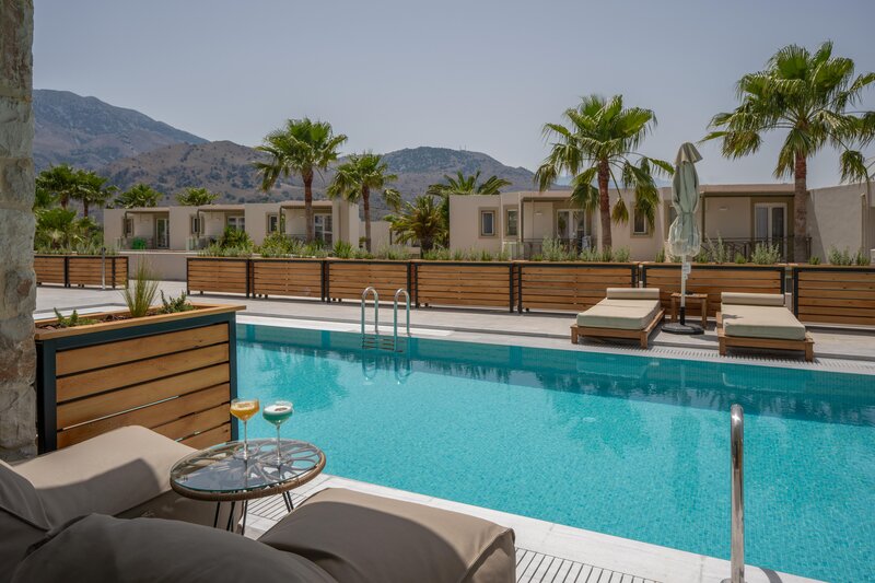 Georgioupolis Suites 77