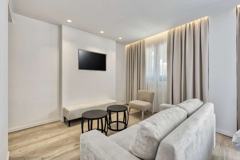 Bitzaro Hotel 8
