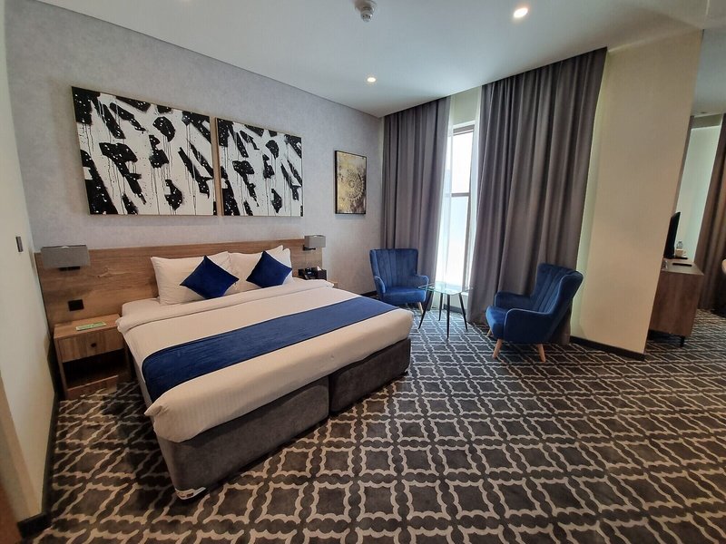 Grand Kingsgate Waterfront By Millennium Hotels 22