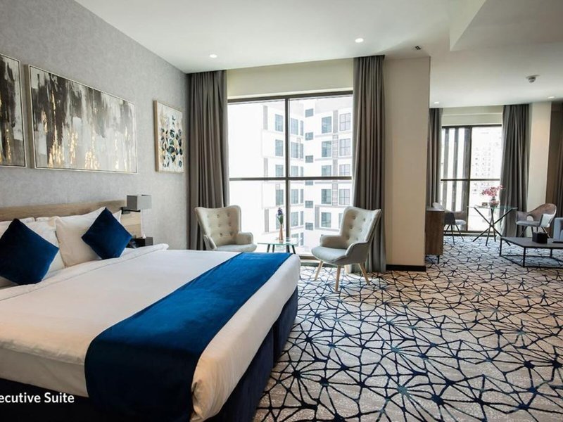 Grand Kingsgate Waterfront By Millennium Hotels 24