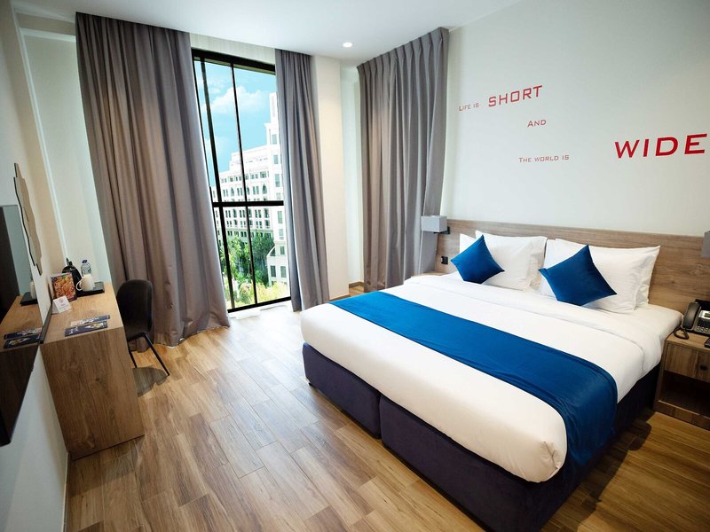 Grand Kingsgate Waterfront By Millennium Hotels 28