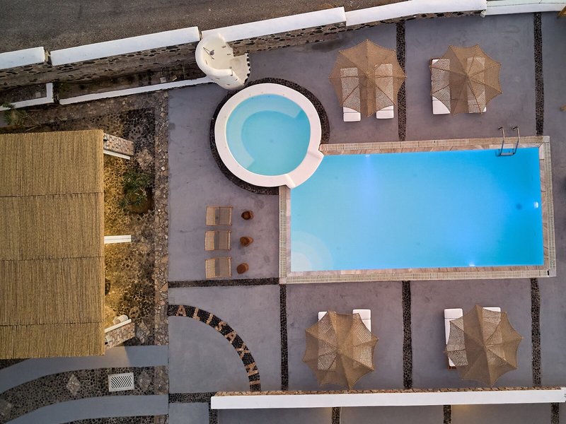 Symmetry Suites 9