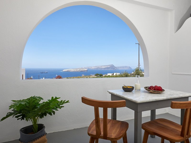 Symmetry Suites 23